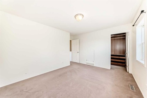715 Copperfield Boulevard Se, Calgary, AB - Indoor Photo Showing Other Room