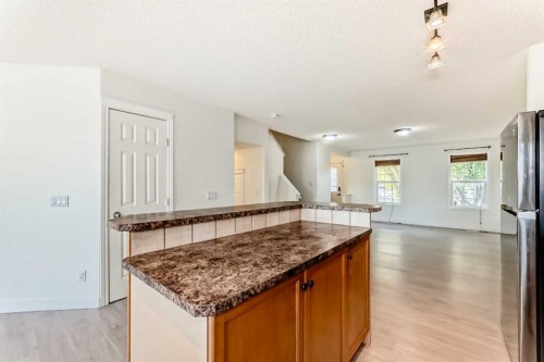 715 Copperfield Boulevard Se, Calgary, AB - Indoor Photo Showing Kitchen
