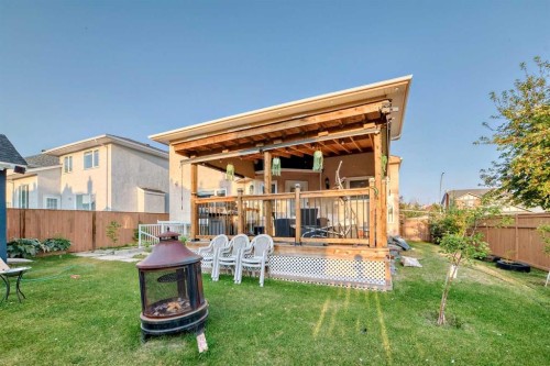 204 Coral Keys Green Ne, Calgary, AB - Outdoor