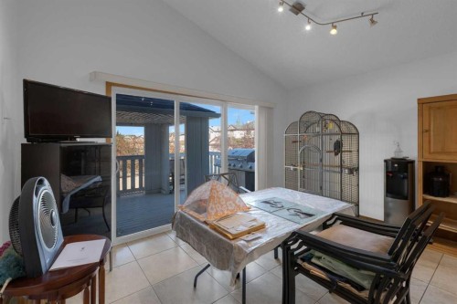 255 Panamount Lane Nw, Calgary, AB - Indoor