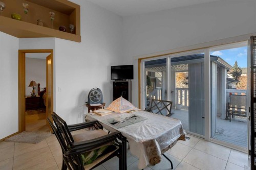 255 Panamount Lane Nw, Calgary, AB - 