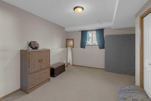 255 Panamount Lane Nw, Calgary, AB - Indoor Photo Showing Other Room