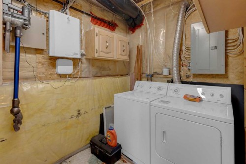 255 Panamount Lane Nw, Calgary, AB - Indoor Photo Showing Other Room