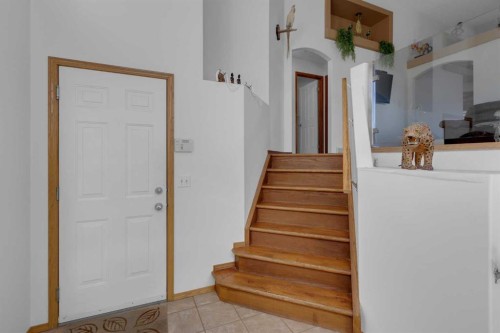 255 Panamount Lane Nw, Calgary, AB - Indoor Photo Showing Other Room