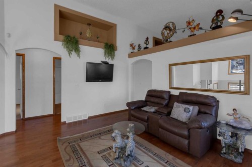 255 Panamount Lane Nw, Calgary, AB - Indoor Photo Showing Other Room