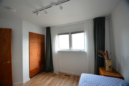 61 Cole Street, Red Deer, AB - Indoor Photo Showing Bedroom