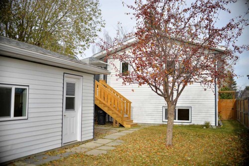 61 Cole Street, Red Deer, AB - Outdoor With Exterior