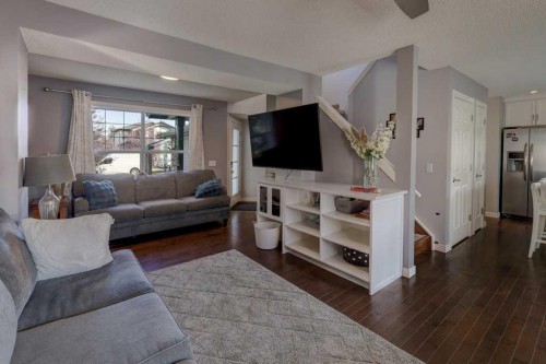 43 Canoe Square Sw, Airdrie, AB - Indoor Photo Showing Living Room