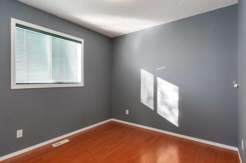 419 Coventry Road Ne, Calgary, AB - Indoor Photo Showing Other Room