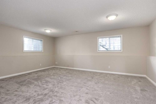 419 Coventry Road Ne, Calgary, AB - Indoor Photo Showing Other Room