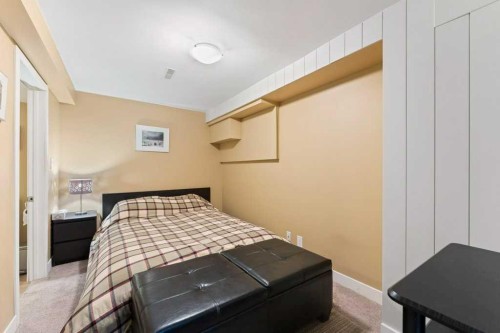 4640 81 Street Nw, Calgary, AB - Indoor Photo Showing Bedroom