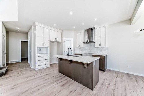 105 Corner Glen Green Ne, Calgary, AB - Indoor Photo Showing Kitchen