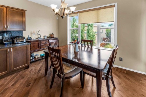 107 Everoak Green Sw, Calgary, AB - Indoor Photo Showing Dining Room