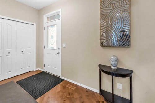 107 Everoak Green Sw, Calgary, AB - Indoor Photo Showing Other Room