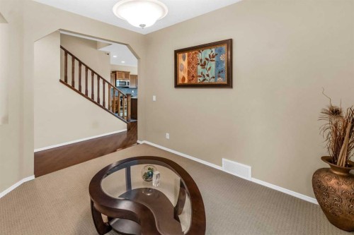 107 Everoak Green Sw, Calgary, AB - Indoor Photo Showing Other Room