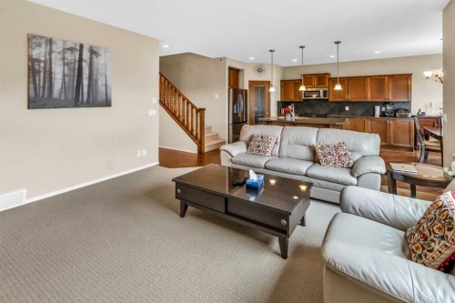 107 Everoak Green Sw, Calgary, AB - Indoor Photo Showing Living Room