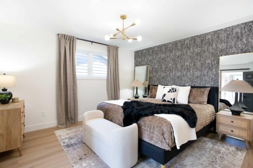 959 Parkwood Way Se, Calgary, AB - Indoor Photo Showing Bedroom
