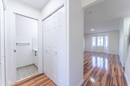 121 Eversyde Point Sw, Calgary, AB - Indoor Photo Showing Other Room