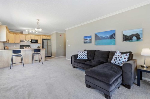 103-128 Centre Avenue, Cochrane, AB - Indoor
