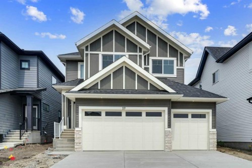 27 Heritage Close  Cochrane, AB T4C 3G8