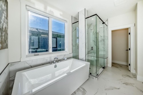 76 Rock Lake View Nw, Calgary, AB - Indoor Photo Showing Bathroom