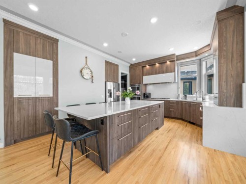 210 Evergreen Mews Sw, Calgary, AB - Indoor Photo Showing Kitchen With Upgraded Kitchen