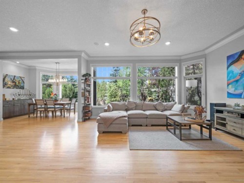 210 Evergreen Mews Sw, Calgary, AB - Indoor Photo Showing Living Room