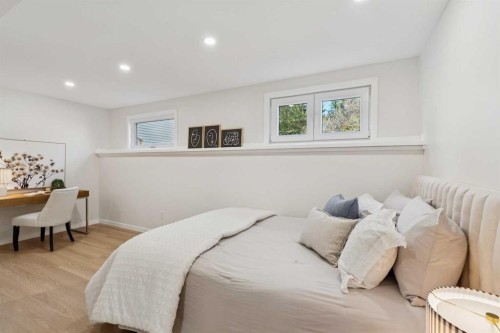 9607 Oakhill Drive Sw, Calgary, AB - Indoor Photo Showing Bedroom