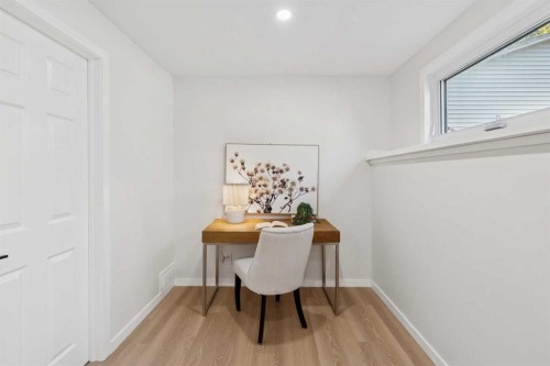 9607 Oakhill Drive Sw, Calgary, AB - Indoor