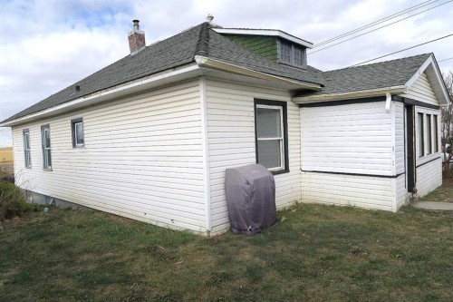407 4 Avenue, Gleichen, AB - Outdoor With Exterior