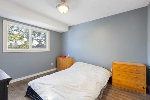 339 Ranchview Place Nw, Calgary, AB - Indoor Photo Showing Bedroom