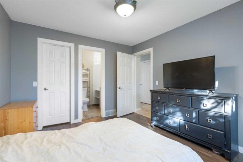 339 Ranchview Place Nw, Calgary, AB - Indoor Photo Showing Bedroom
