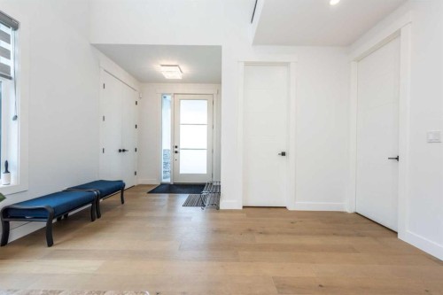 53 Hampstead Mews Nw, Calgary, AB - Indoor Photo Showing Other Room