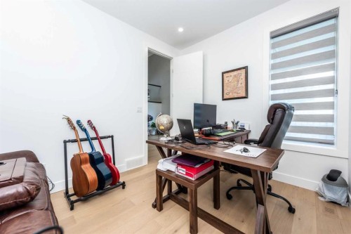 53 Hampstead Mews Nw, Calgary, AB - Indoor Photo Showing Office