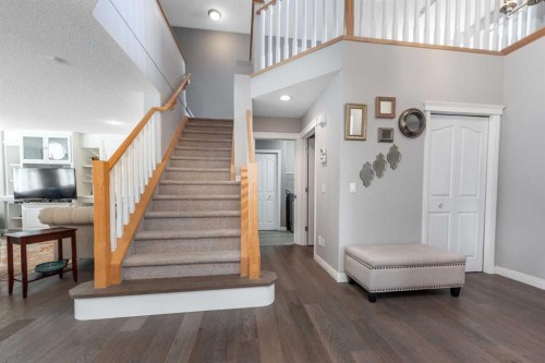 190 Everstone Drive Sw, Calgary, AB - Indoor Photo Showing Other Room