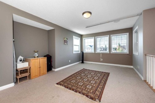190 Everstone Drive Sw, Calgary, AB - Indoor Photo Showing Other Room