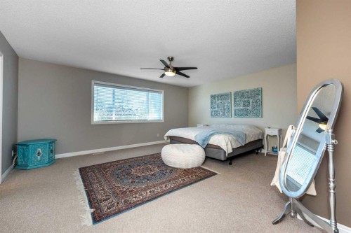 190 Everstone Drive Sw, Calgary, AB - Indoor Photo Showing Bedroom