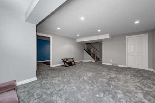 190 Everstone Drive Sw, Calgary, AB - Indoor