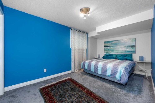 190 Everstone Drive Sw, Calgary, AB - Indoor Photo Showing Bedroom