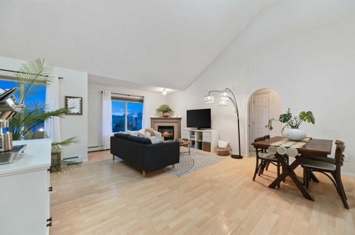401-1110 17 Street Sw, Calgary, AB - Indoor With Fireplace