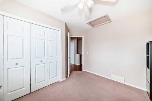 238 Bridleridge Way Sw, Calgary, AB - Indoor Photo Showing Other Room