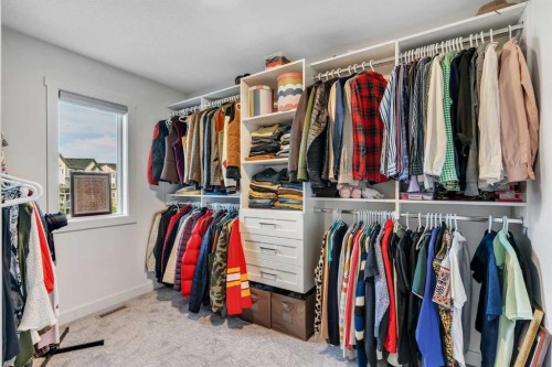 1315 Bayside Drive Sw, Airdrie, AB - Indoor With Storage