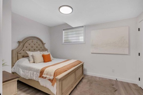 1315 Bayside Drive Sw, Airdrie, AB - Indoor Photo Showing Bedroom