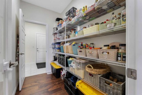 838 Edgefield Street, Strathmore, AB - Indoor