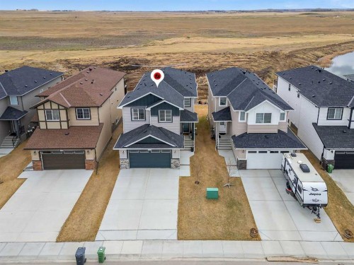 838 Edgefield Street, Strathmore, AB - Outdoor With Facade