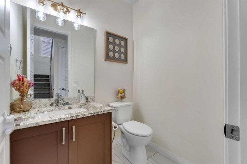 838 Edgefield Street, Strathmore, AB - Indoor Photo Showing Bathroom