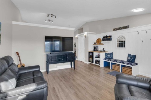 3 Aspen Landing, Strathmore, AB - Indoor Photo Showing Living Room