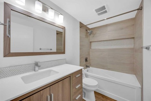 91 Shawglen Way Sw, Calgary, AB - Indoor Photo Showing Bathroom