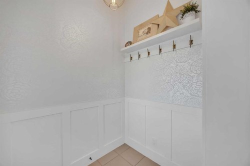 91 Shawglen Way Sw, Calgary, AB - Indoor Photo Showing Other Room