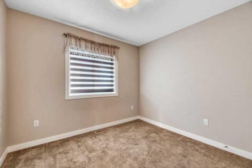 2450 Baysprings Link Sw, Airdrie, AB - Indoor Photo Showing Other Room